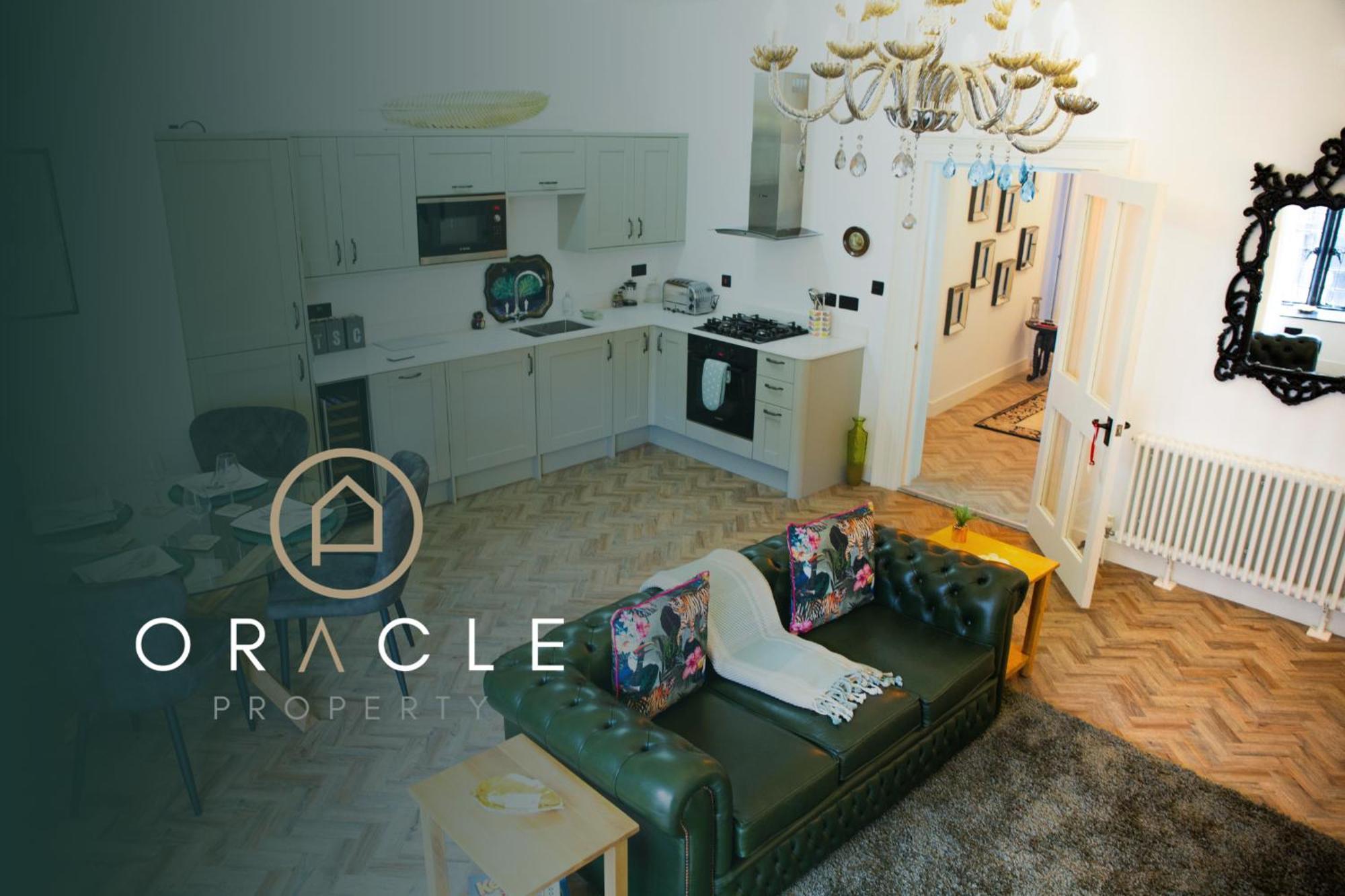 The Penthouse At Mercers Croft 스트렛포드-어폰-에이본 객실 사진